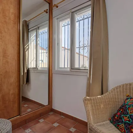 089 Andalusian Style 3 Bed With Office And Private Pool *