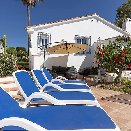089 Andalusian Style 3 Bed With Office And Private Pool Fuengirola