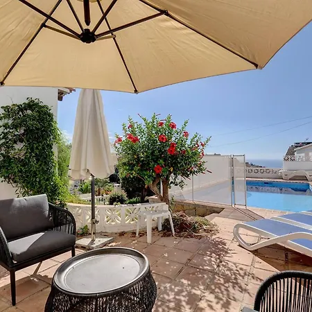 089 Andalusian Style 3 Bed With Office And Private Pool *