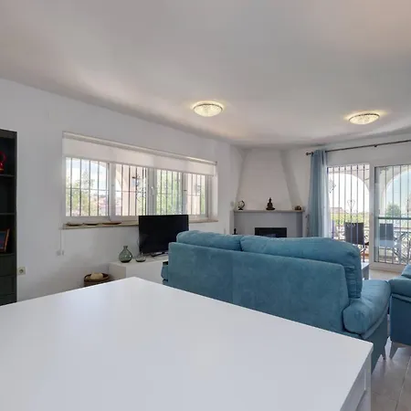 089 Andalusian Style 3 Bed With Office And Private Pool Fuengirola