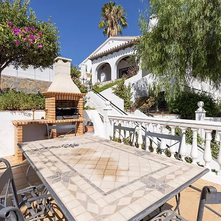 089 Andalusian Style 3 Bed With Office And Private Pool Fuengirola