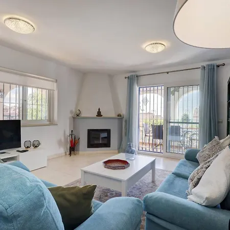 089 Andalusian Style 3 Bed With Office And Private Pool