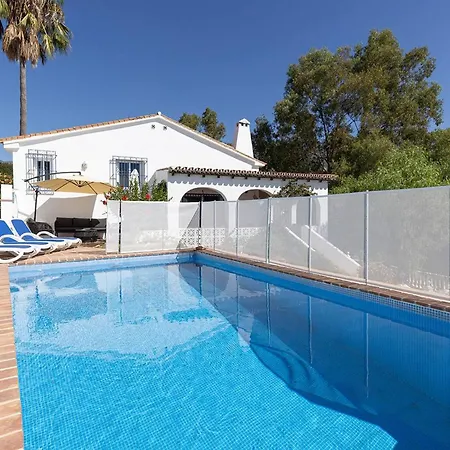 089 Andalusian Style 3 Bed With Office And Private Pool *